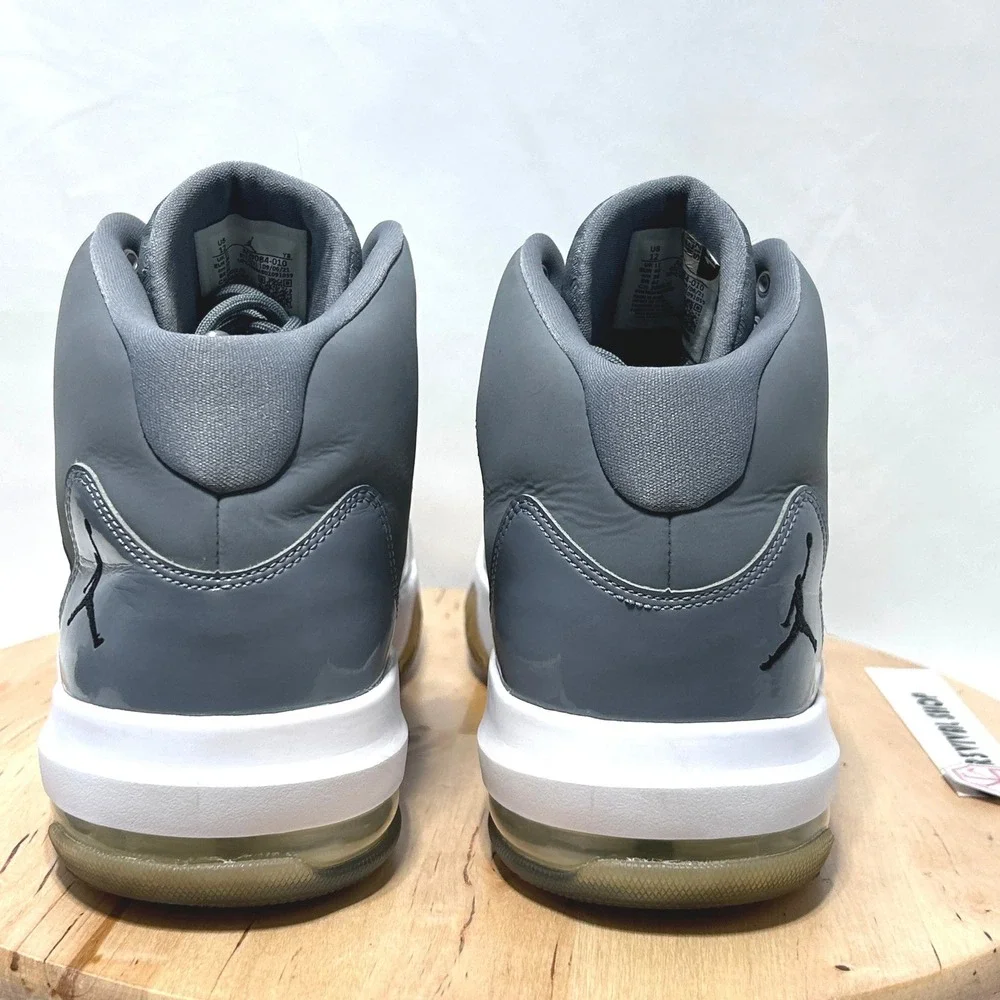 Nike Air Jordan Max Aura Cool Grey AQ9084-010 Sneakers - Size 12 / 46 EUR